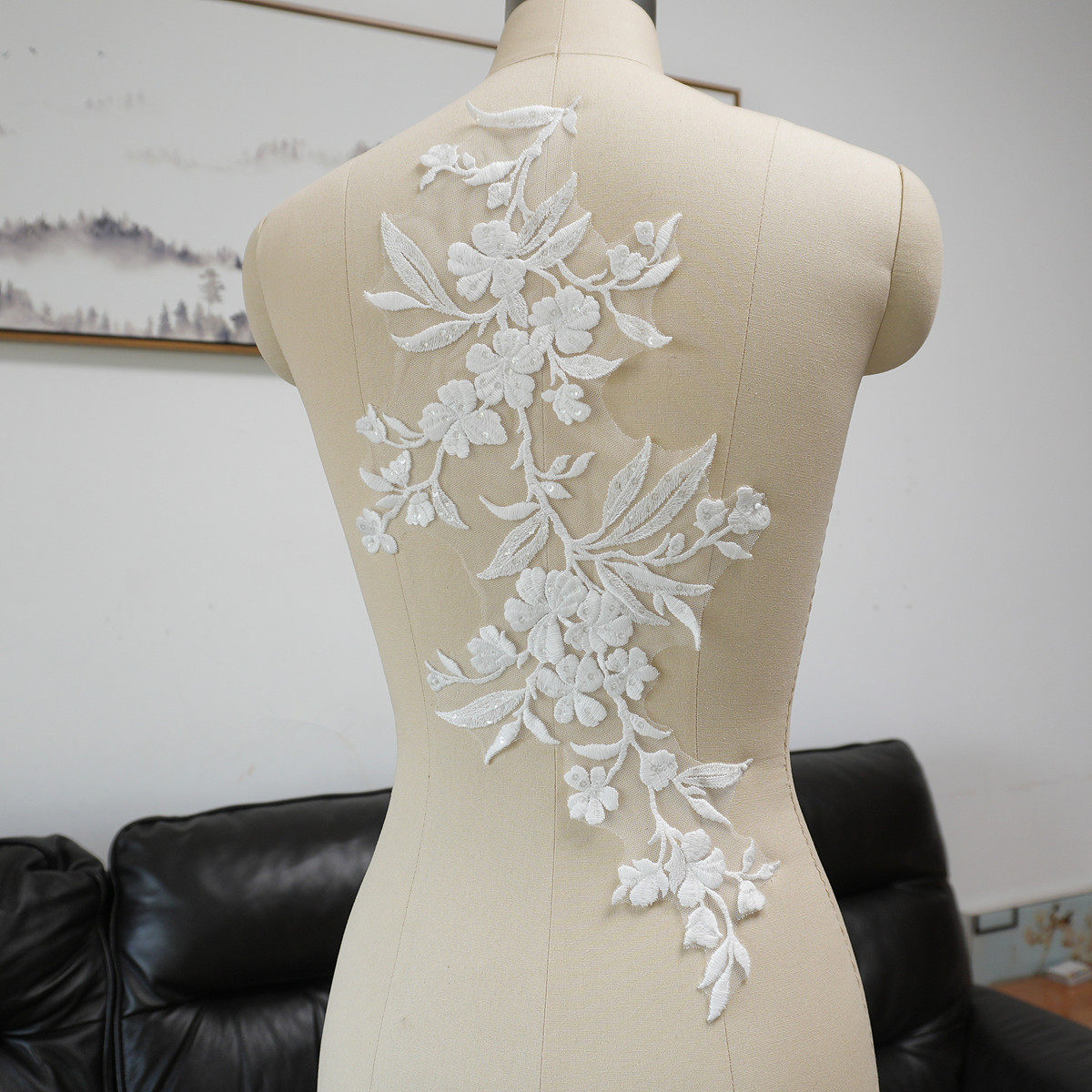 White Floral Leaf Sequins Appl - đánh giá và giá Craft Embellishment